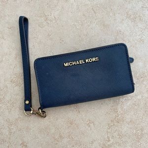 Michael Kors wristlet